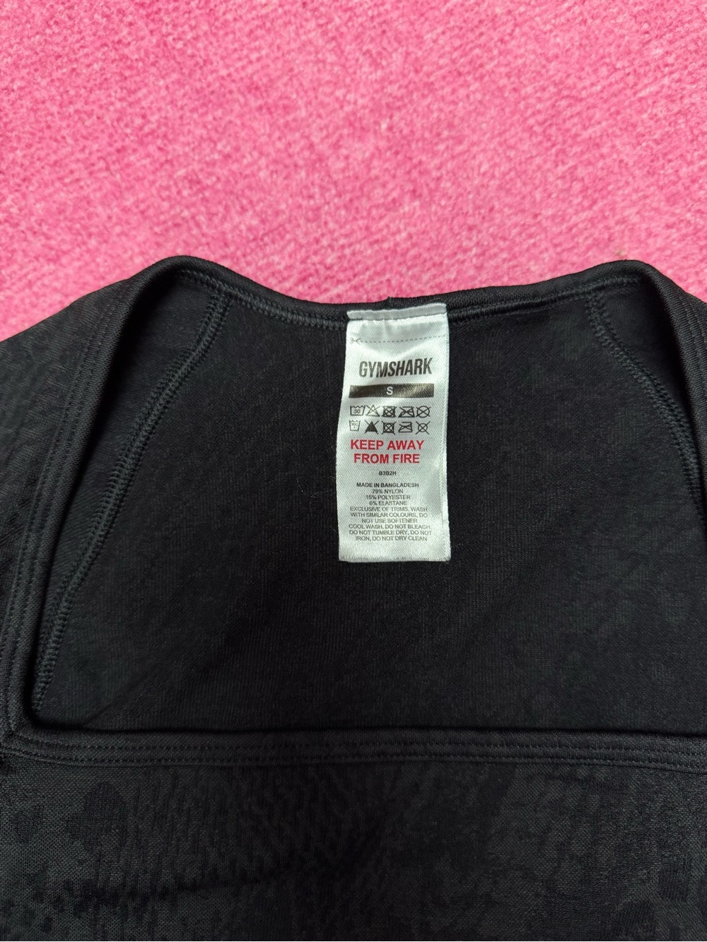 Gymshark Black Cropped Top - Picture 2 of 3